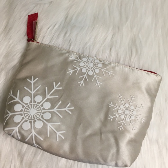 Clarins Paris | Lotions & Makeup Bag Set - Picture 3 of 12